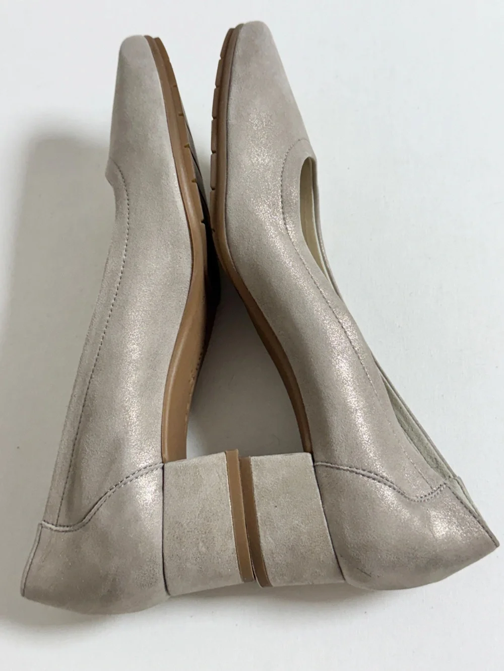 Paul Green Yvette Low Heel Pumps in Cashemire Metallic Suede